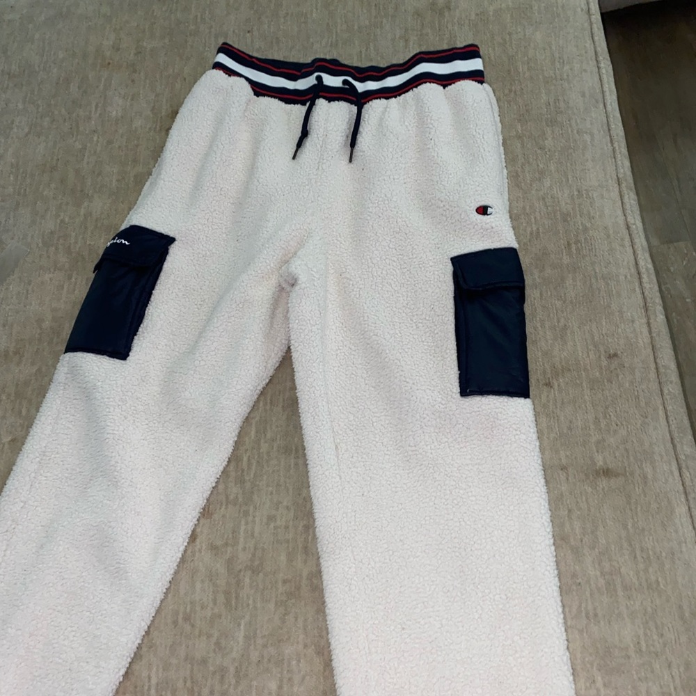 Champion fuzzy Sweatpants.